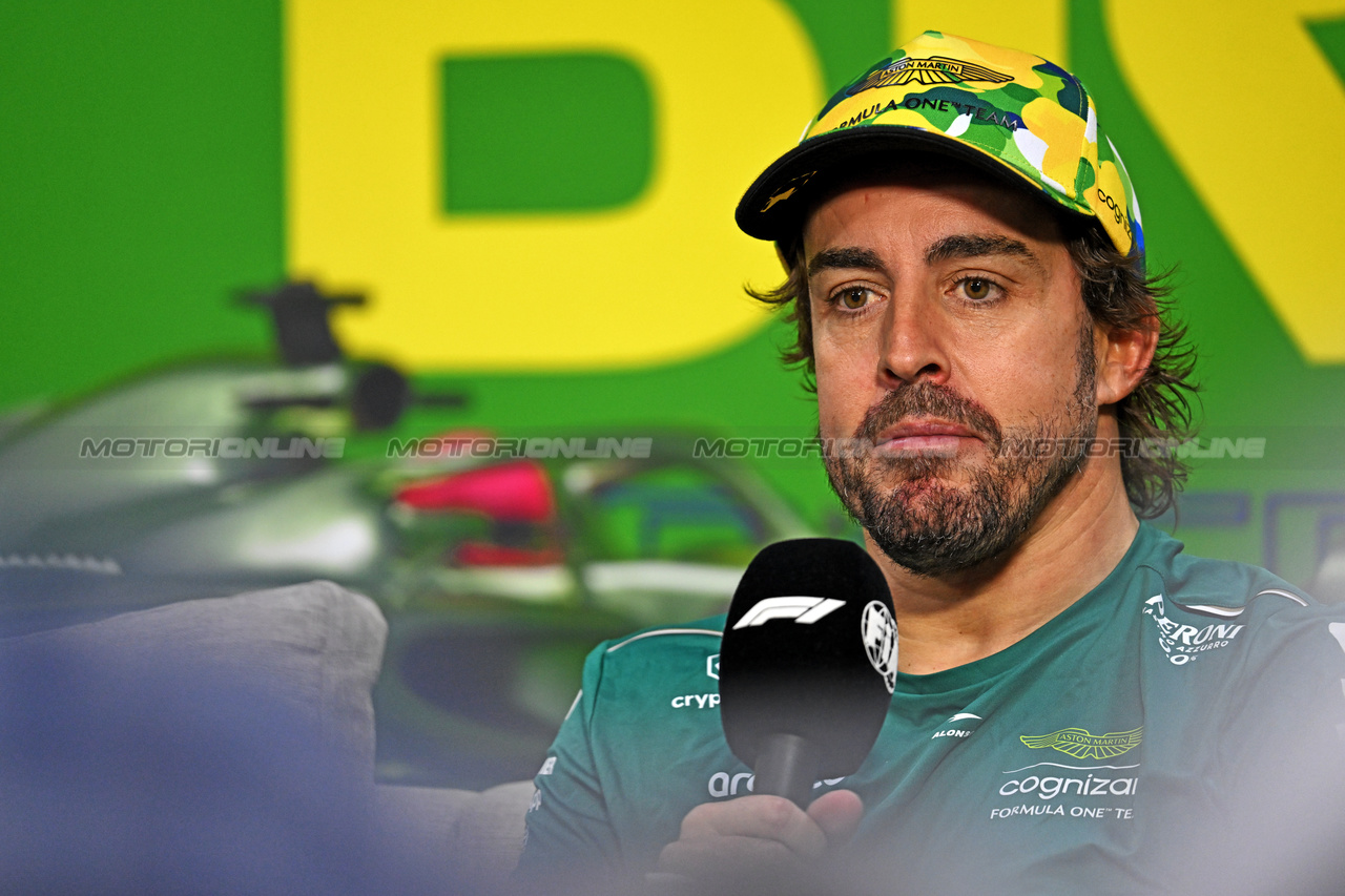 GP BRASILE, Fernando Alonso (ESP) Aston Martin F1 Team in the post race FIA Press Conference.

05.11.2023. Formula 1 World Championship, Rd 21, Brazilian Grand Prix, Sao Paulo, Brazil, Gara Day.

- www.xpbimages.com, EMail: requests@xpbimages.com © Copyright: Price / XPB Images