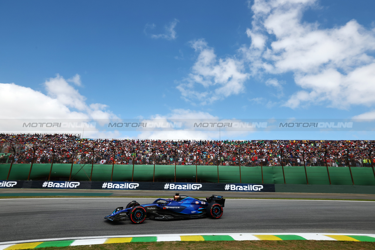GP BRASILE, Alexander Albon (THA) Williams Racing FW45.

05.11.2023. Formula 1 World Championship, Rd 21, Brazilian Grand Prix, Sao Paulo, Brazil, Gara Day.

 - www.xpbimages.com, EMail: requests@xpbimages.com © Copyright: Coates / XPB Images