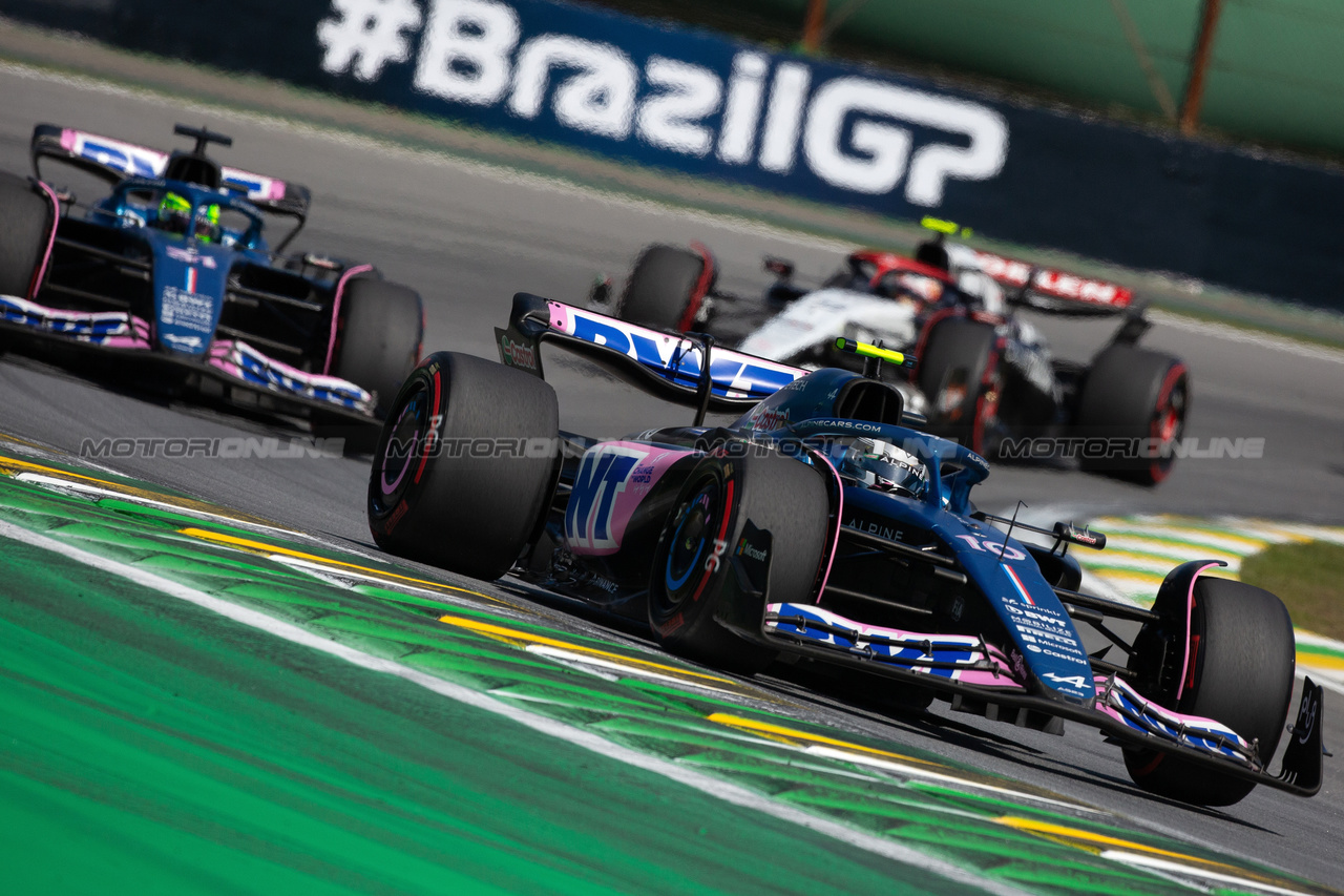 GP BRASILE, Pierre Gasly (FRA) Alpine F1 Team A523.

05.11.2023. Formula 1 World Championship, Rd 21, Brazilian Grand Prix, Sao Paulo, Brazil, Gara Day.

- www.xpbimages.com, EMail: requests@xpbimages.com © Copyright: XPB Images