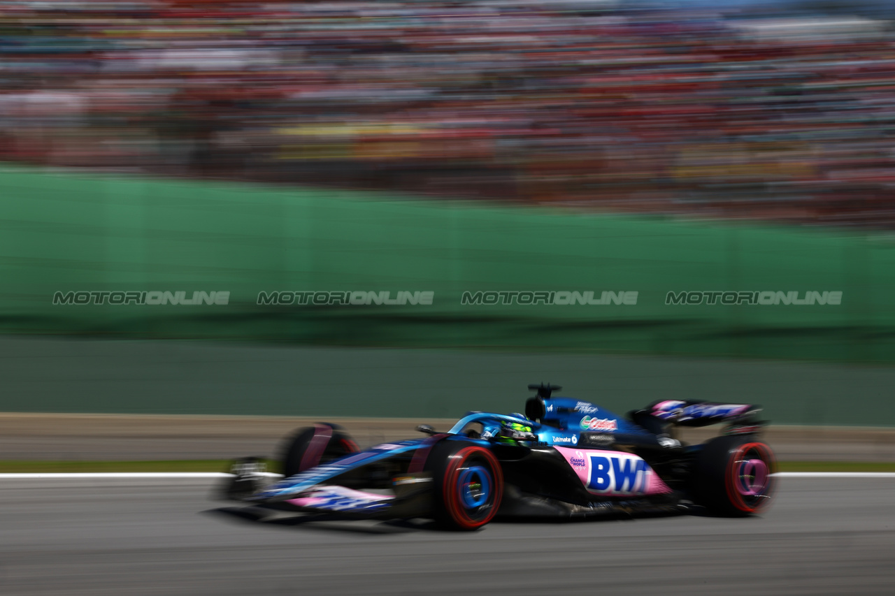 GP BRASILE, Esteban Ocon (FRA) Alpine F1 Team A523.

05.11.2023. Formula 1 World Championship, Rd 21, Brazilian Grand Prix, Sao Paulo, Brazil, Gara Day.

 - www.xpbimages.com, EMail: requests@xpbimages.com © Copyright: Coates / XPB Images