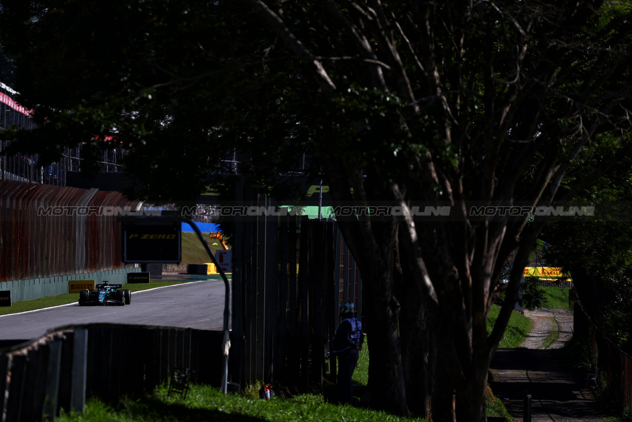 GP BRASILE, Lance Stroll (CDN) Aston Martin F1 Team AMR23.

05.11.2023. Formula 1 World Championship, Rd 21, Brazilian Grand Prix, Sao Paulo, Brazil, Gara Day.

 - www.xpbimages.com, EMail: requests@xpbimages.com © Copyright: Coates / XPB Images