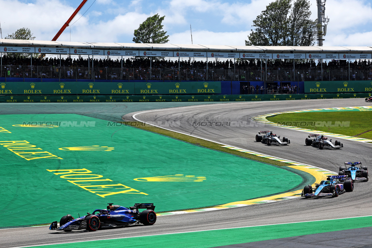 GP BRASILE, Alexander Albon (THA) Williams Racing FW45.

05.11.2023. Formula 1 World Championship, Rd 21, Brazilian Grand Prix, Sao Paulo, Brazil, Gara Day.

- www.xpbimages.com, EMail: requests@xpbimages.com © Copyright: Batchelor / XPB Images