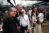 GP BRASILE, (L to R): Wilson Fittipaldi (BRA) with Bernie Ecclestone (GBR); Fabiana Flosi (BRA) e Ace.
05.11.2023. Formula 1 World Championship, Rd 21, Brazilian Grand Prix, Sao Paulo, Brazil, Gara Day.
 - www.xpbimages.com, EMail: requests@xpbimages.com © Copyright: Coates / XPB Images