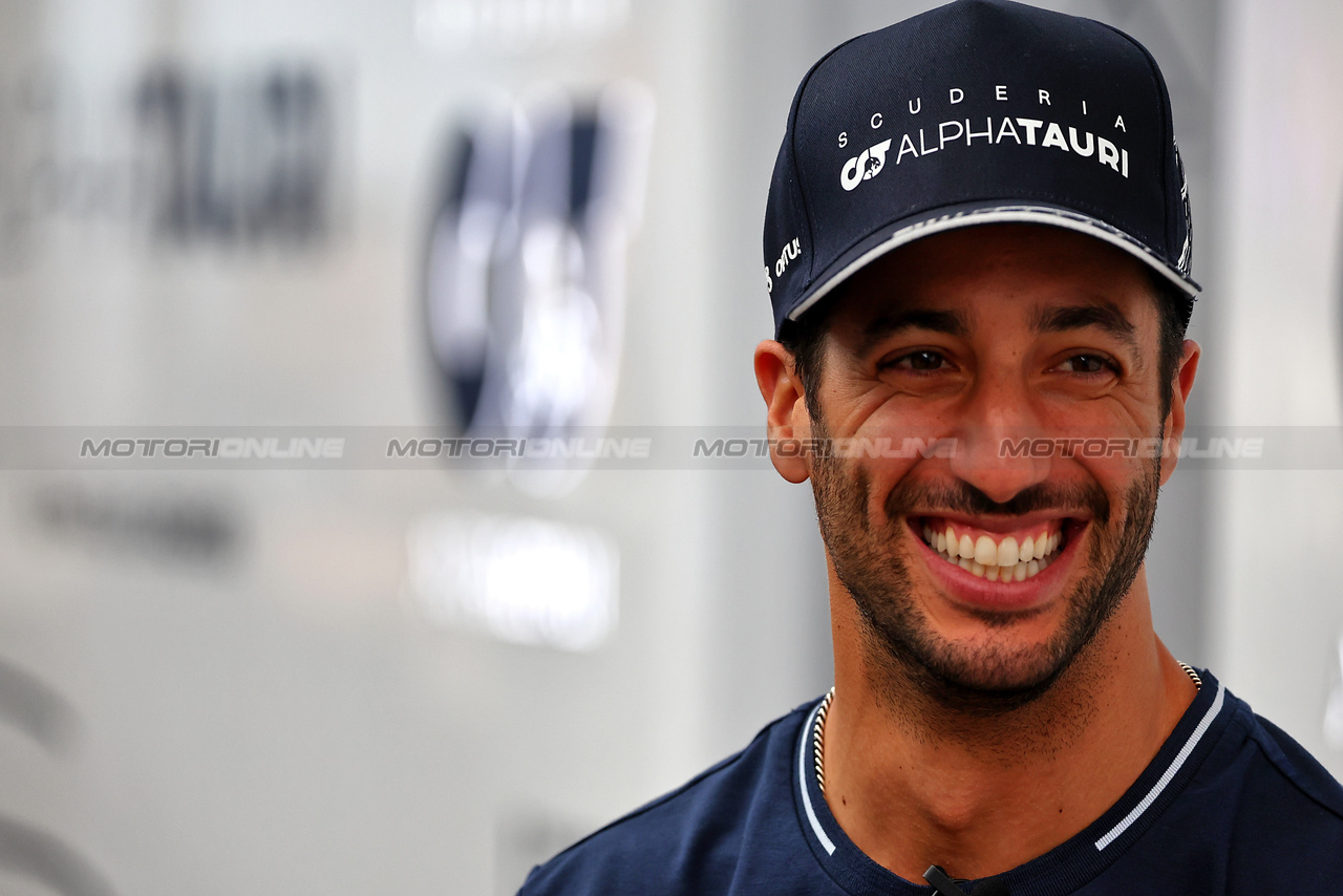 GP BRASILE, Daniel Ricciardo (AUS) AlphaTauri.

02.11.2023. Formula 1 World Championship, Rd 21, Brazilian Grand Prix, Sao Paulo, Brazil, Preparation Day.

- www.xpbimages.com, EMail: requests@xpbimages.com © Copyright: Batchelor / XPB Images