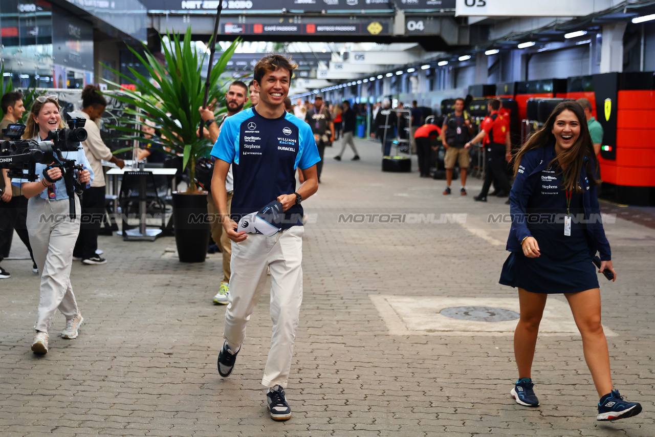 GP BRASILE, Alexander Albon (THA) Williams Racing.

02.11.2023. Formula 1 World Championship, Rd 21, Brazilian Grand Prix, Sao Paulo, Brazil, Preparation Day.

- www.xpbimages.com, EMail: requests@xpbimages.com © Copyright: XPB Images
