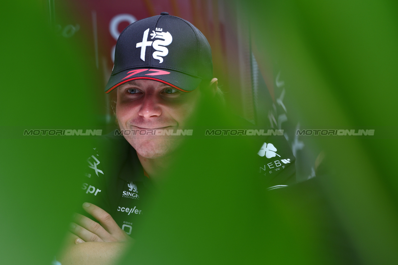 GP BRASILE, Valtteri Bottas (FIN) Alfa Romeo F1 Team.

02.11.2023. Formula 1 World Championship, Rd 21, Brazilian Grand Prix, Sao Paulo, Brazil, Preparation Day.

 - www.xpbimages.com, EMail: requests@xpbimages.com © Copyright: Coates / XPB Images