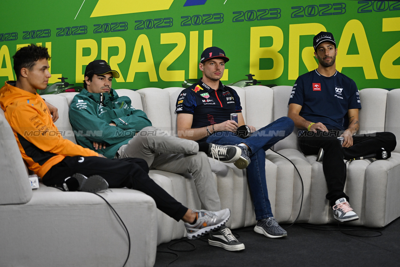 GP BRASILE, (L to R): Lando Norris (GBR) McLaren; Lance Stroll (CDN) Aston Martin F1 Team; Max Verstappen (NLD) Red Bull Racing; e Daniel Ricciardo (AUS) AlphaTauri, in the FIA Press Conference.

02.11.2023. Formula 1 World Championship, Rd 21, Brazilian Grand Prix, Sao Paulo, Brazil, Preparation Day.

- www.xpbimages.com, EMail: requests@xpbimages.com © Copyright: Price / XPB Images