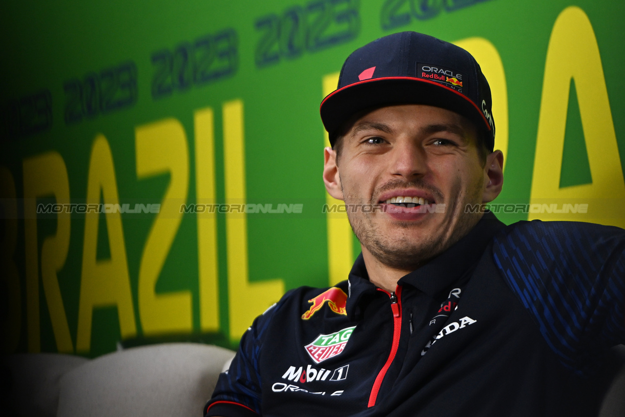 GP BRASILE, Max Verstappen (NLD) Red Bull Racing in the FIA Press Conference.

02.11.2023. Formula 1 World Championship, Rd 21, Brazilian Grand Prix, Sao Paulo, Brazil, Preparation Day.

- www.xpbimages.com, EMail: requests@xpbimages.com © Copyright: Price / XPB Images