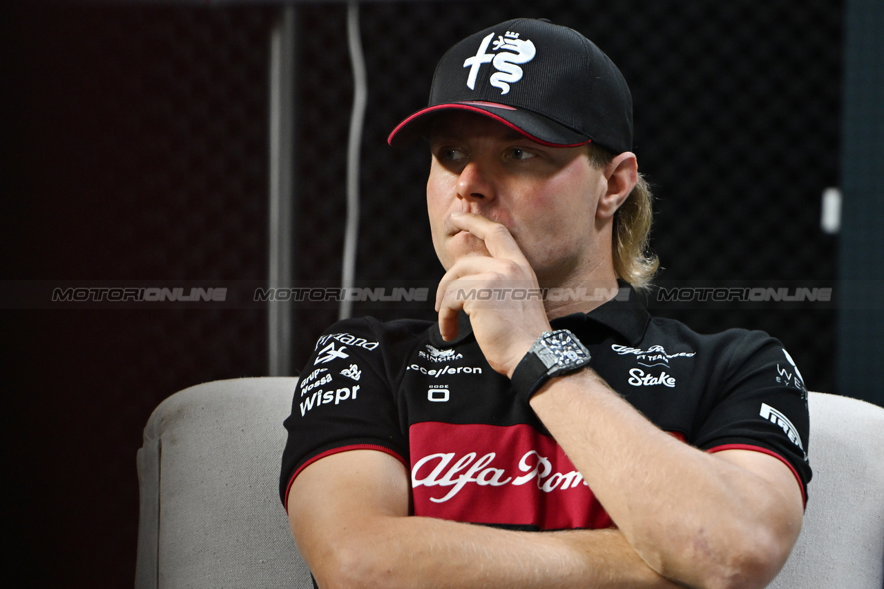 GP BRASILE, Valtteri Bottas (FIN) Alfa Romeo F1 Team in the FIA Press Conference.

02.11.2023. Formula 1 World Championship, Rd 21, Brazilian Grand Prix, Sao Paulo, Brazil, Preparation Day.

- www.xpbimages.com, EMail: requests@xpbimages.com © Copyright: Price / XPB Images