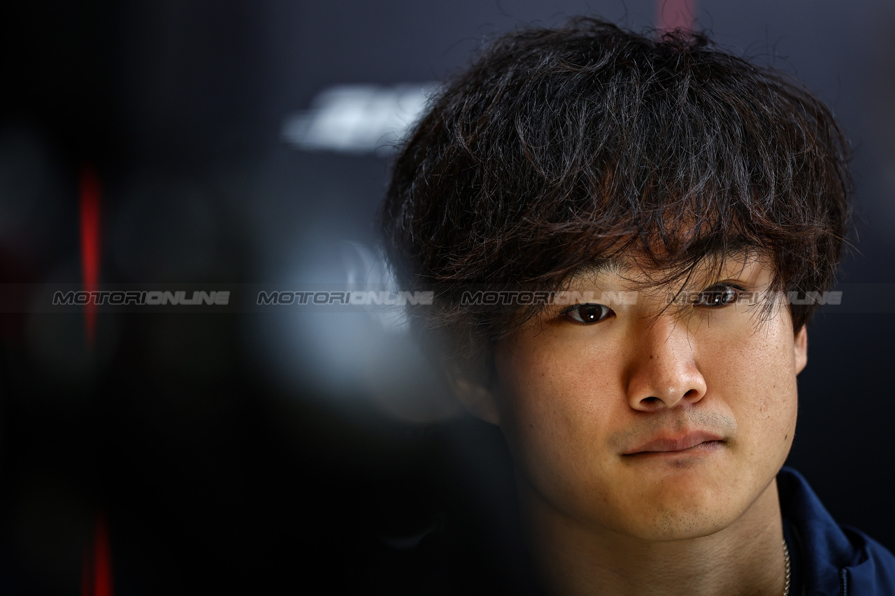 GP BRASILE, Yuki Tsunoda (JPN), Scuderia Alpha Tauri 
02.11.2023. Formula 1 World Championship, Rd 21, Brazilian Grand Prix, Sao Paulo, Brazil, Preparation Day.
- www.xpbimages.com, EMail: requests@xpbimages.com © Copyright: Charniaux / XPB Images
