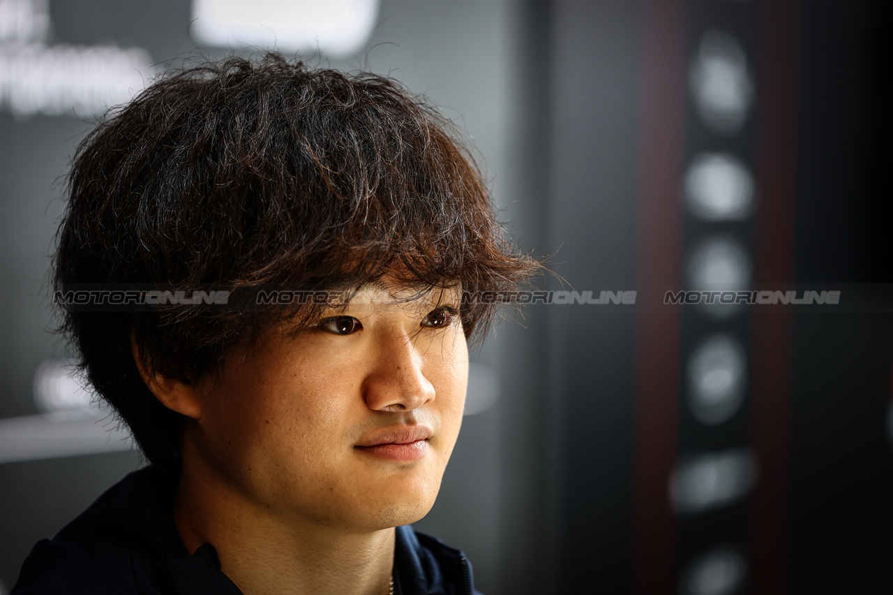 GP BRASILE, Yuki Tsunoda (JPN), Scuderia Alpha Tauri 
02.11.2023. Formula 1 World Championship, Rd 21, Brazilian Grand Prix, Sao Paulo, Brazil, Preparation Day.
- www.xpbimages.com, EMail: requests@xpbimages.com © Copyright: Charniaux / XPB Images