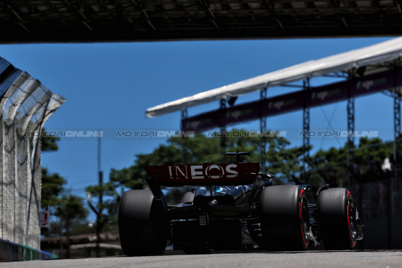 GP BRASILE, George Russell (GBR) Mercedes AMG F1 W14.

04.11.2023. Formula 1 World Championship, Rd 21, Brazilian Grand Prix, Sao Paulo, Brazil, Sprint Day.

 - www.xpbimages.com, EMail: requests@xpbimages.com © Copyright: Coates / XPB Images