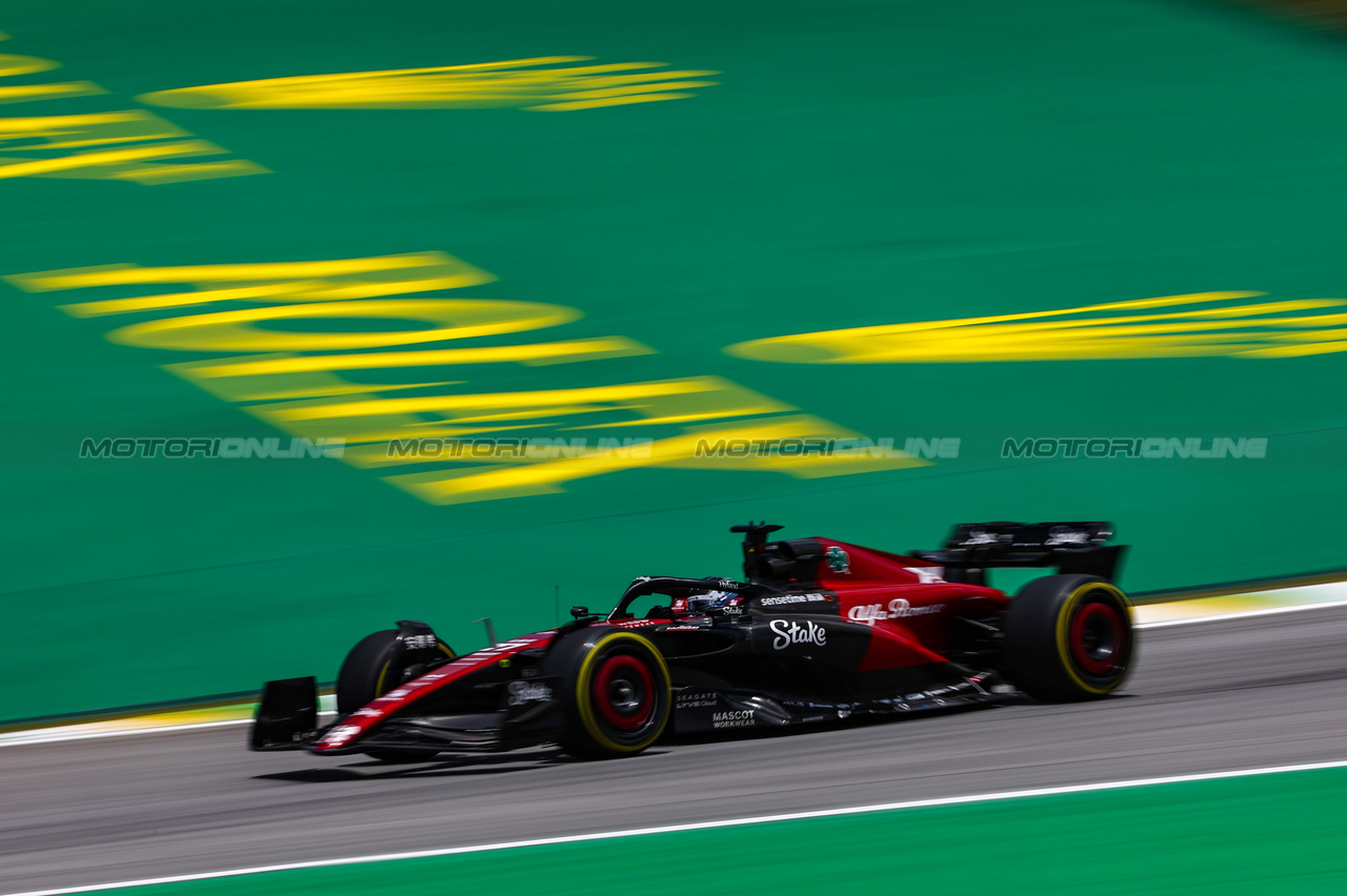GP BRASILE, Valtteri Bottas (FIN), Alfa Romeo Racing 
04.11.2023. Formula 1 World Championship, Rd 21, Brazilian Grand Prix, Sao Paulo, Brazil, Sprint Day.
- www.xpbimages.com, EMail: requests@xpbimages.com © Copyright: Charniaux / XPB Images