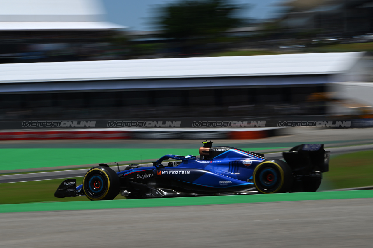 GP BRASILE, Logan Sargeant (USA) Williams Racing FW45.

04.11.2023. Formula 1 World Championship, Rd 21, Brazilian Grand Prix, Sao Paulo, Brazil, Sprint Day.

- www.xpbimages.com, EMail: requests@xpbimages.com © Copyright: Price / XPB Images