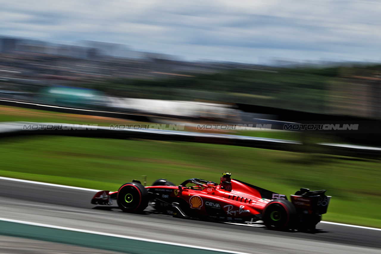 GP BRASILE, Carlos Sainz Jr (ESP) Ferrari SF-23.

04.11.2023. Formula 1 World Championship, Rd 21, Brazilian Grand Prix, Sao Paulo, Brazil, Sprint Day.

- www.xpbimages.com, EMail: requests@xpbimages.com © Copyright: Price / XPB Images