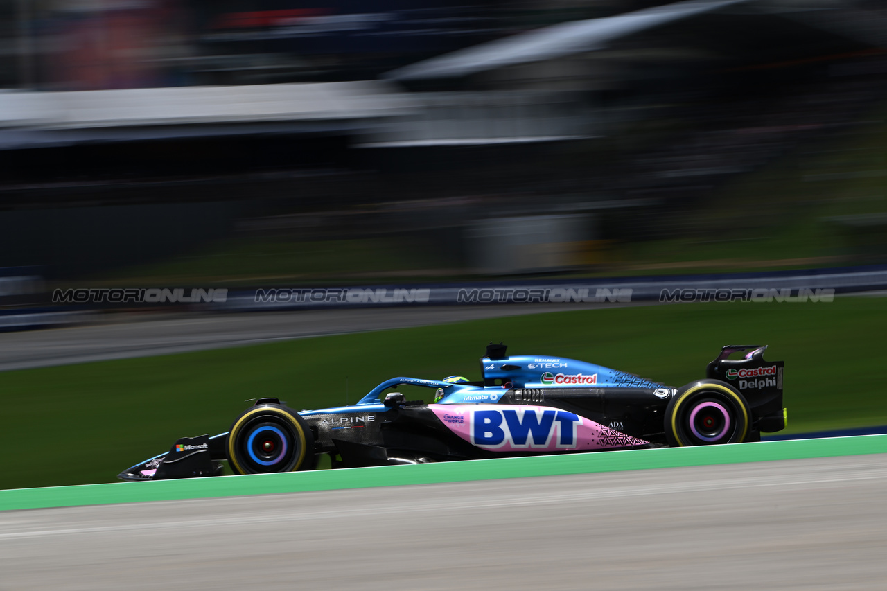 GP BRASILE, Esteban Ocon (FRA) Alpine F1 Team A523.

04.11.2023. Formula 1 World Championship, Rd 21, Brazilian Grand Prix, Sao Paulo, Brazil, Sprint Day.

- www.xpbimages.com, EMail: requests@xpbimages.com © Copyright: Price / XPB Images