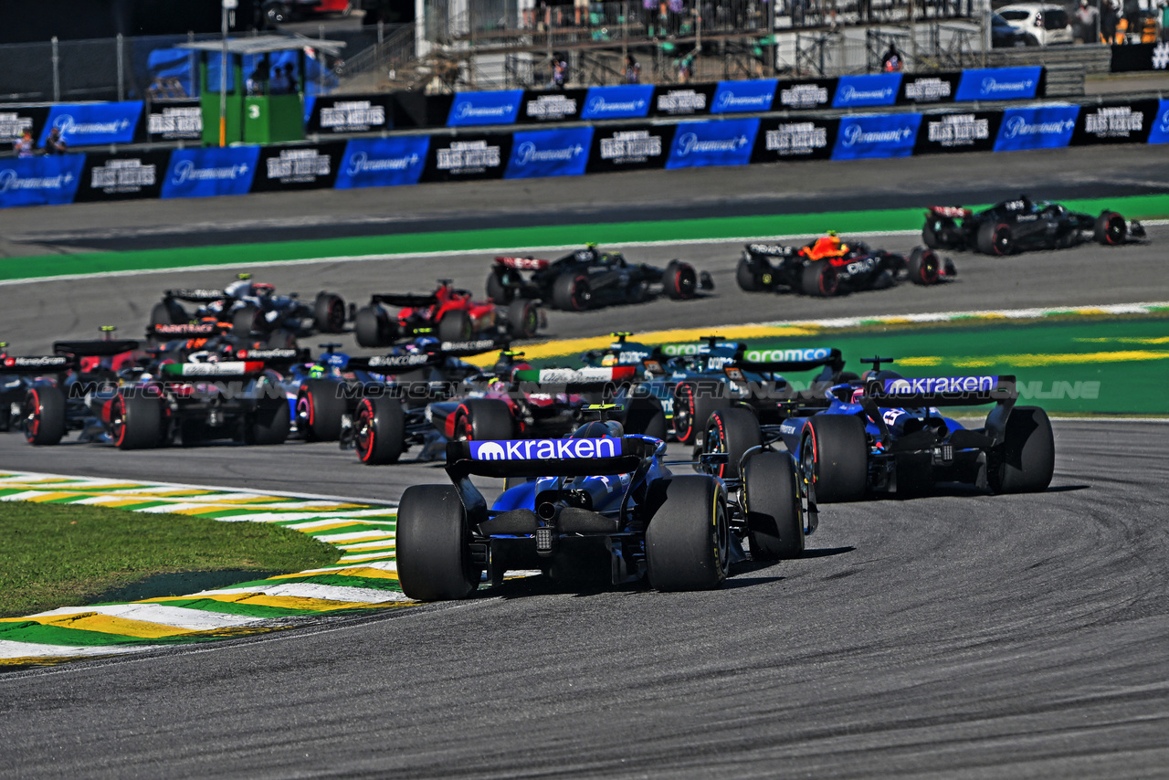 GP BRASILE, Logan Sargeant (USA) Williams Racing FW45 at the partenza of Sprint.

04.11.2023. Formula 1 World Championship, Rd 21, Brazilian Grand Prix, Sao Paulo, Brazil, Sprint Day.

- www.xpbimages.com, EMail: requests@xpbimages.com © Copyright: Price / XPB Images