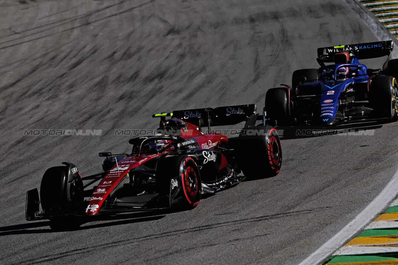 GP BRASILE, Zhou Guanyu (CHN) Alfa Romeo F1 Team C43.

04.11.2023. Formula 1 World Championship, Rd 21, Brazilian Grand Prix, Sao Paulo, Brazil, Sprint Day.

- www.xpbimages.com, EMail: requests@xpbimages.com © Copyright: Staley / XPB Images