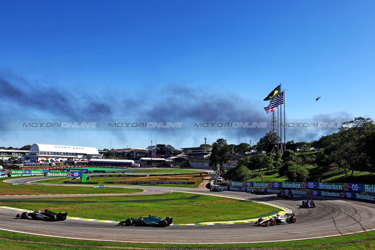 GP BRASILE, Lance Stroll (CDN) Aston Martin F1 Team AMR23.

04.11.2023. Formula 1 World Championship, Rd 21, Brazilian Grand Prix, Sao Paulo, Brazil, Sprint Day.

- www.xpbimages.com, EMail: requests@xpbimages.com © Copyright: Batchelor / XPB Images