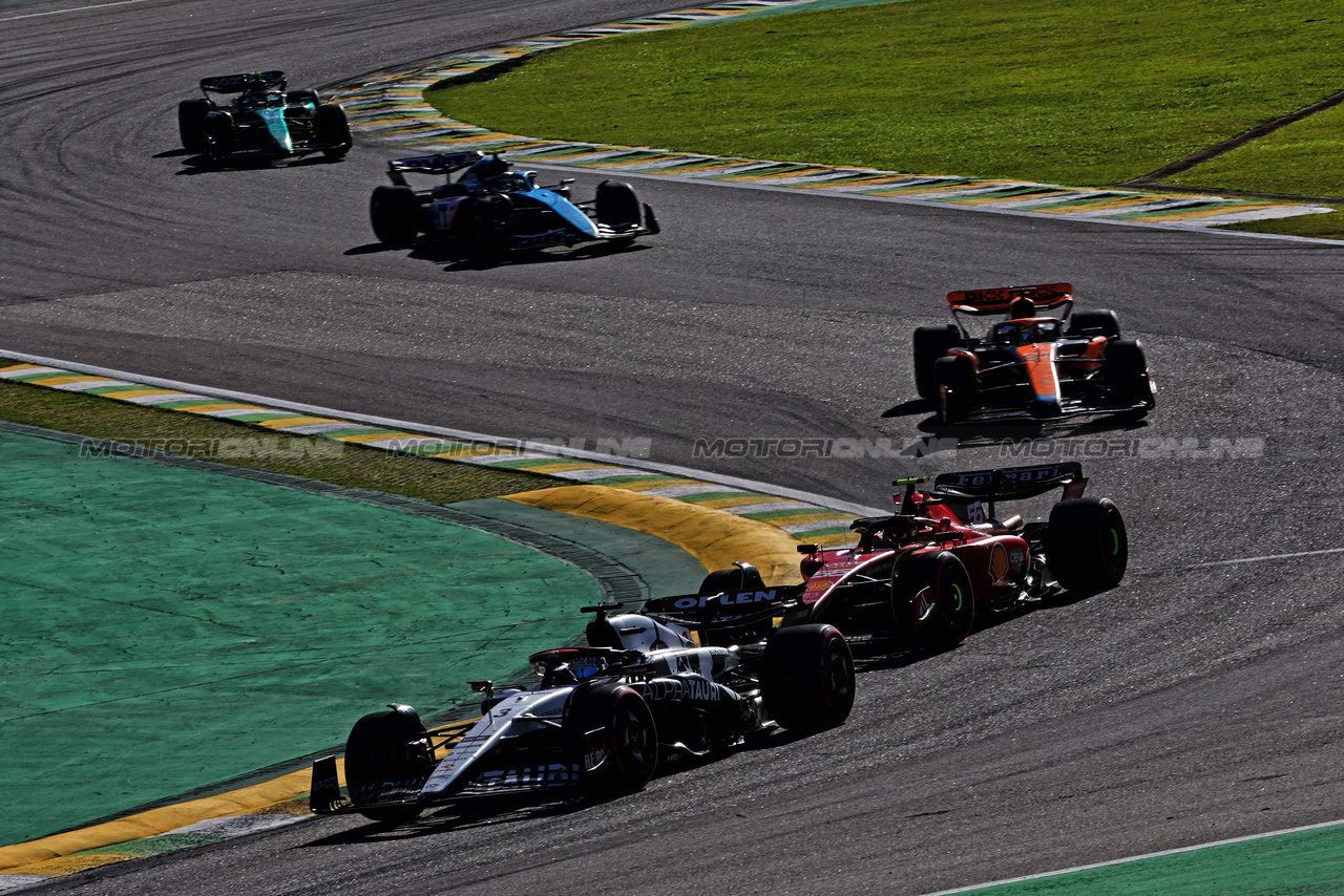 GP BRASILE, Daniel Ricciardo (AUS) AlphaTauri AT04.

04.11.2023. Formula 1 World Championship, Rd 21, Brazilian Grand Prix, Sao Paulo, Brazil, Sprint Day.

- www.xpbimages.com, EMail: requests@xpbimages.com © Copyright: Charniaux / XPB Images