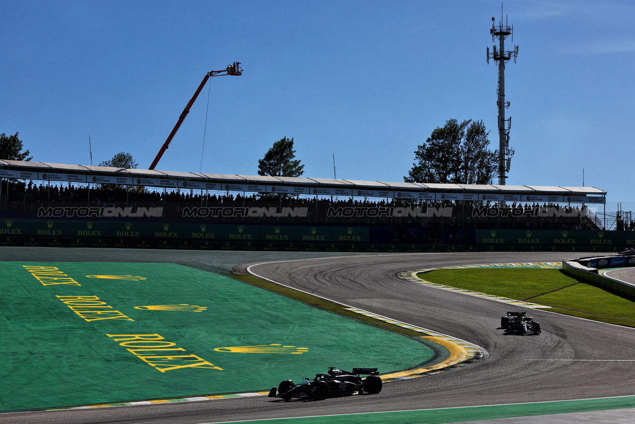 GP BRASILE, George Russell (GBR) Mercedes AMG F1 W14.

04.11.2023. Formula 1 World Championship, Rd 21, Brazilian Grand Prix, Sao Paulo, Brazil, Sprint Day.

- www.xpbimages.com, EMail: requests@xpbimages.com © Copyright: Charniaux / XPB Images