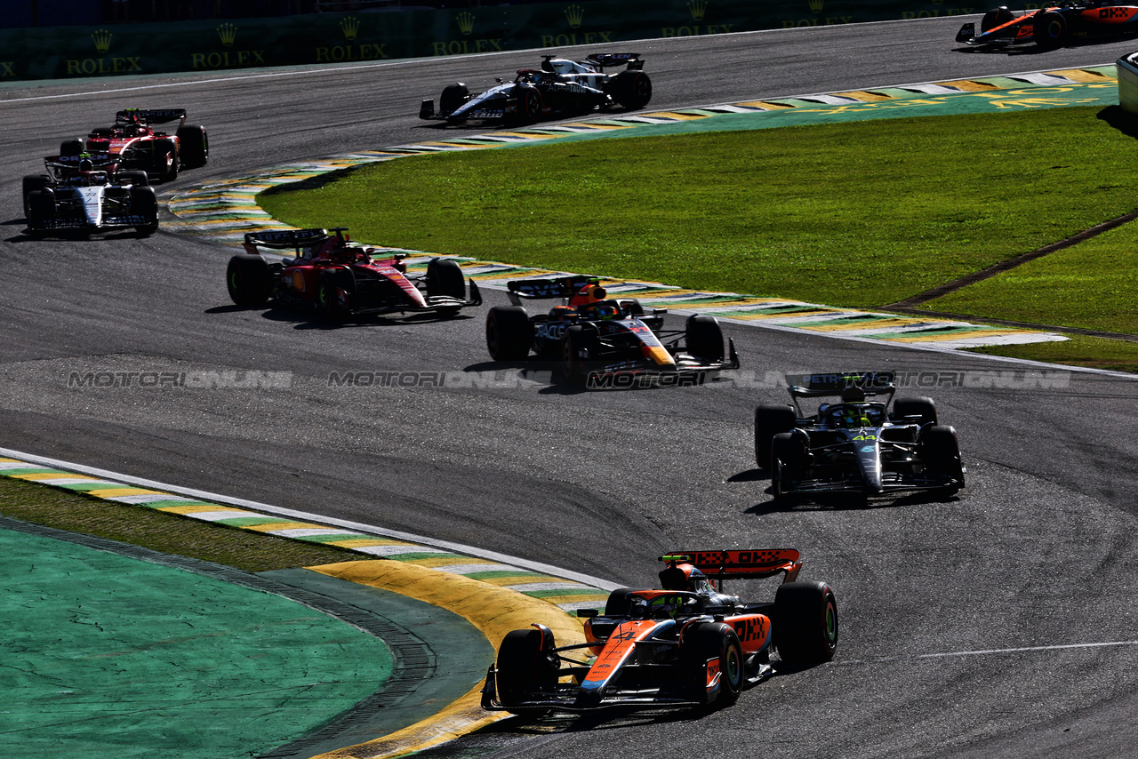 GP BRASILE, Lando Norris (GBR) McLaren MCL60.

04.11.2023. Formula 1 World Championship, Rd 21, Brazilian Grand Prix, Sao Paulo, Brazil, Sprint Day.

- www.xpbimages.com, EMail: requests@xpbimages.com © Copyright: Charniaux / XPB Images