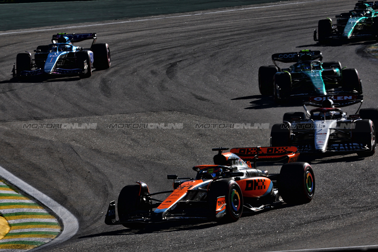 GP BRASILE, Oscar Piastri (AUS) McLaren MCL60.

04.11.2023. Formula 1 World Championship, Rd 21, Brazilian Grand Prix, Sao Paulo, Brazil, Sprint Day.

- www.xpbimages.com, EMail: requests@xpbimages.com © Copyright: Charniaux / XPB Images