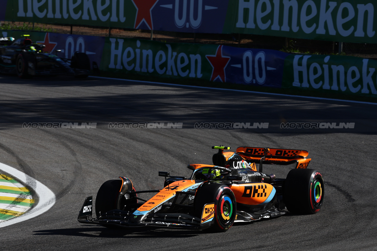 GP BRASILE, Lando Norris (GBR) McLaren MCL60.

04.11.2023. Formula 1 World Championship, Rd 21, Brazilian Grand Prix, Sao Paulo, Brazil, Sprint Day.

- www.xpbimages.com, EMail: requests@xpbimages.com © Copyright: Batchelor / XPB Images