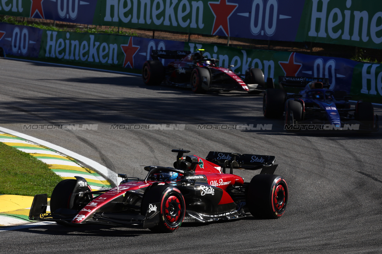 GP BRASILE, Valtteri Bottas (FIN) Alfa Romeo F1 Team C43.

04.11.2023. Formula 1 World Championship, Rd 21, Brazilian Grand Prix, Sao Paulo, Brazil, Sprint Day.

- www.xpbimages.com, EMail: requests@xpbimages.com © Copyright: Batchelor / XPB Images