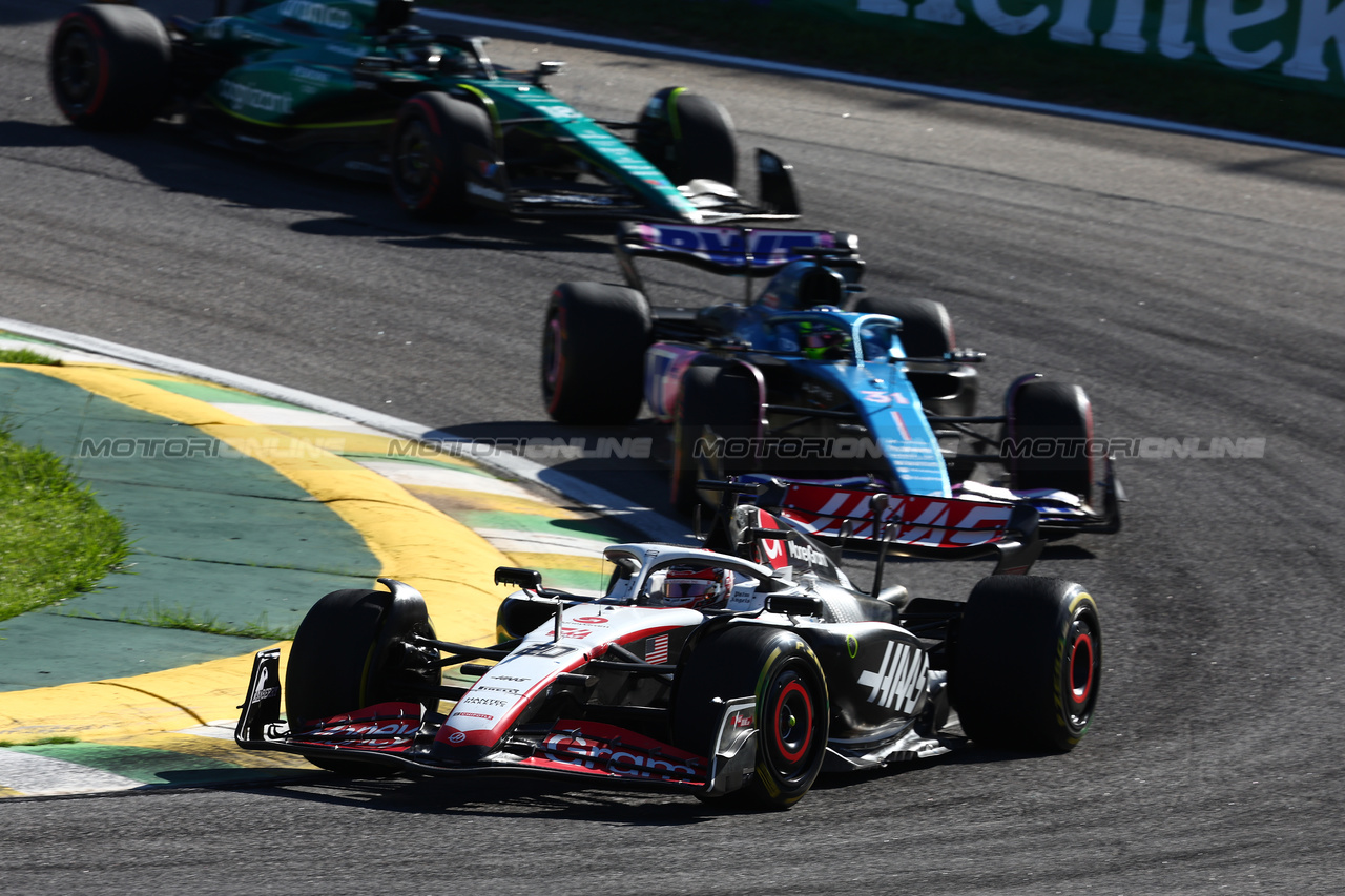 GP BRASILE, Kevin Magnussen (DEN) Haas VF-23.

04.11.2023. Formula 1 World Championship, Rd 21, Brazilian Grand Prix, Sao Paulo, Brazil, Sprint Day.

- www.xpbimages.com, EMail: requests@xpbimages.com © Copyright: Batchelor / XPB Images