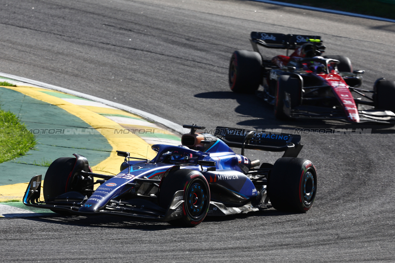 GP BRASILE, Alexander Albon (THA) Williams Racing FW45.

04.11.2023. Formula 1 World Championship, Rd 21, Brazilian Grand Prix, Sao Paulo, Brazil, Sprint Day.

- www.xpbimages.com, EMail: requests@xpbimages.com © Copyright: Batchelor / XPB Images