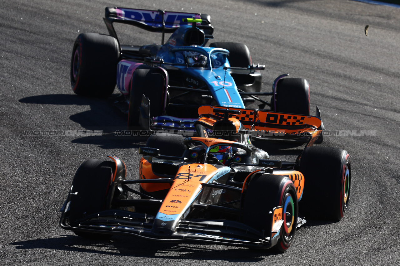 GP BRASILE, Oscar Piastri (AUS) McLaren MCL60.

04.11.2023. Formula 1 World Championship, Rd 21, Brazilian Grand Prix, Sao Paulo, Brazil, Sprint Day.

- www.xpbimages.com, EMail: requests@xpbimages.com © Copyright: Batchelor / XPB Images
