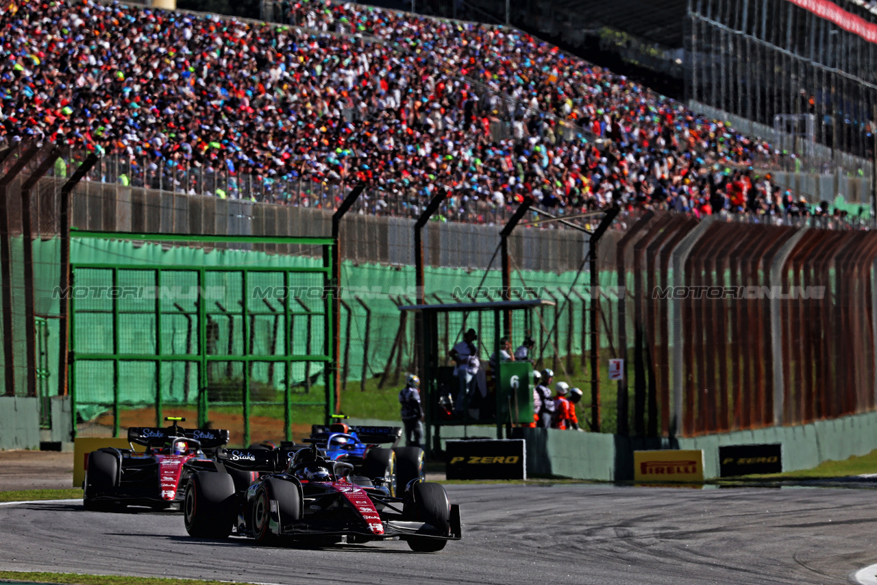 GP BRASILE, Valtteri Bottas (FIN) Alfa Romeo F1 Team C43.

04.11.2023. Formula 1 World Championship, Rd 21, Brazilian Grand Prix, Sao Paulo, Brazil, Sprint Day.

 - www.xpbimages.com, EMail: requests@xpbimages.com © Copyright: Coates / XPB Images