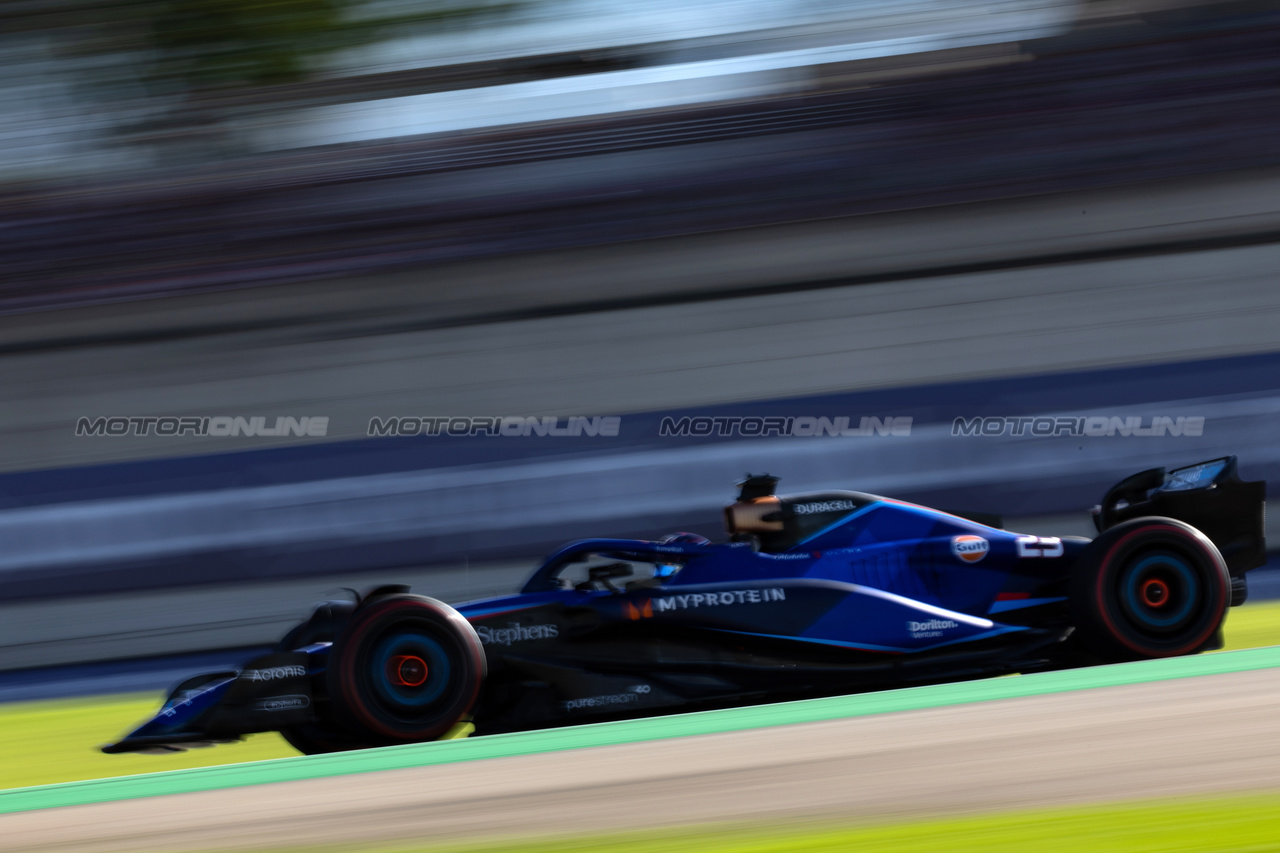 GP BRASILE, Alexander Albon (THA) Williams Racing FW45.

04.11.2023. Formula 1 World Championship, Rd 21, Brazilian Grand Prix, Sao Paulo, Brazil, Sprint Day.

- www.xpbimages.com, EMail: requests@xpbimages.com © Copyright: Staley / XPB Images