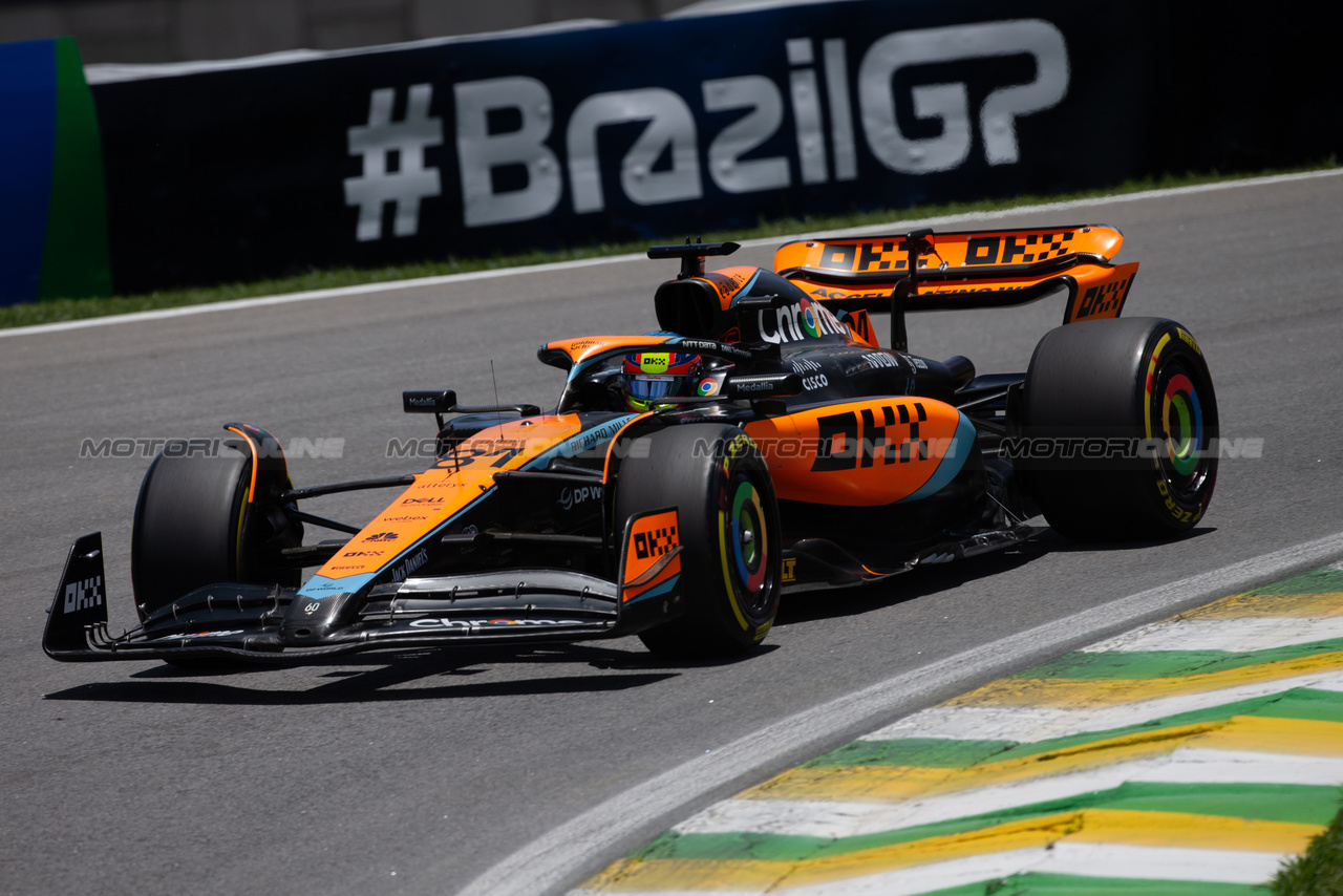 GP BRASILE, Oscar Piastri (AUS) McLaren MCL60.

04.11.2023. Formula 1 World Championship, Rd 21, Brazilian Grand Prix, Sao Paulo, Brazil, Sprint Day.

- www.xpbimages.com, EMail: requests@xpbimages.com © Copyright: XPB Images