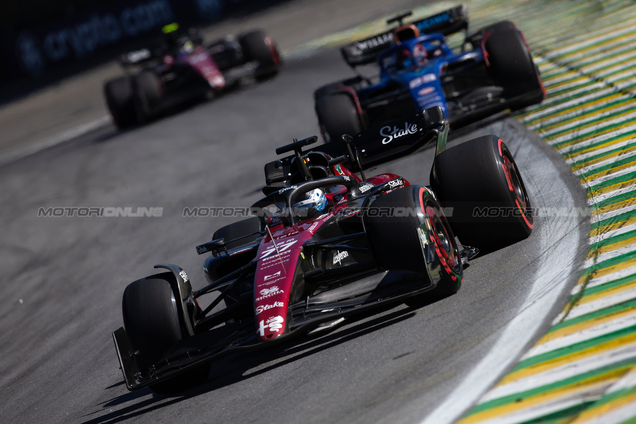 GP BRASILE, Valtteri Bottas (FIN) Alfa Romeo F1 Team C43.

04.11.2023. Formula 1 World Championship, Rd 21, Brazilian Grand Prix, Sao Paulo, Brazil, Sprint Day.

- www.xpbimages.com, EMail: requests@xpbimages.com © Copyright: XPB Images