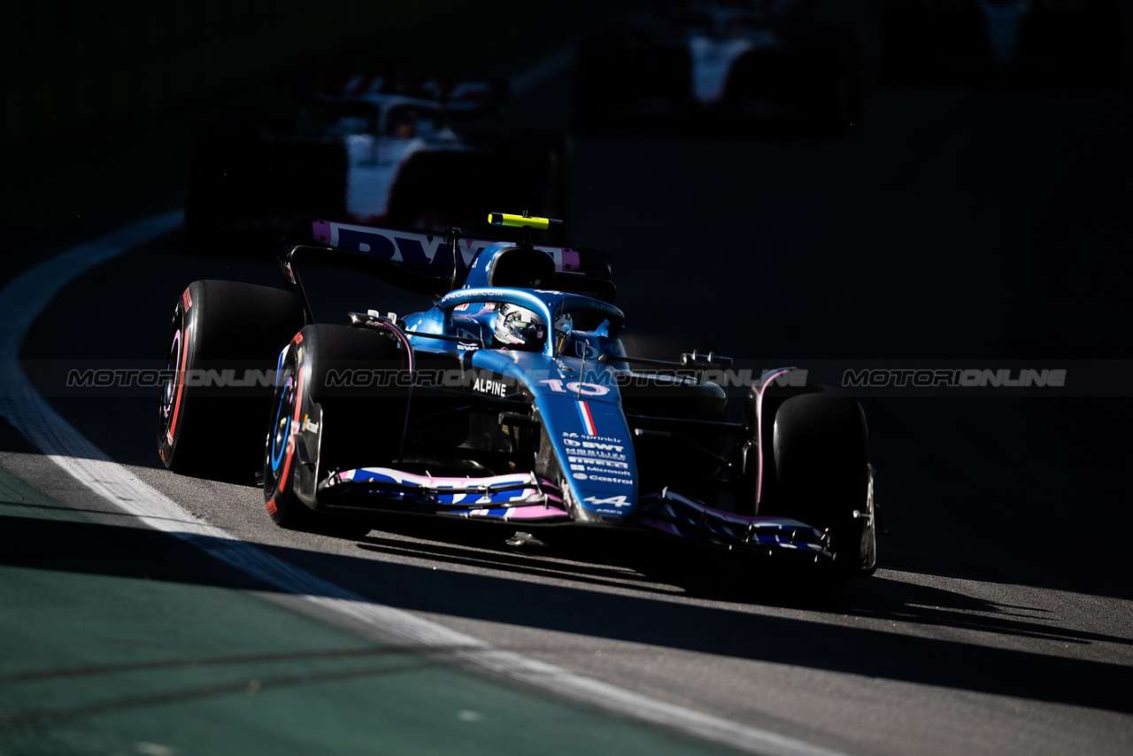 GP BRASILE, Pierre Gasly (FRA) Alpine F1 Team A523.

04.11.2023. Formula 1 World Championship, Rd 21, Brazilian Grand Prix, Sao Paulo, Brazil, Sprint Day.

- www.xpbimages.com, EMail: requests@xpbimages.com © Copyright: Batchelor / XPB Images
