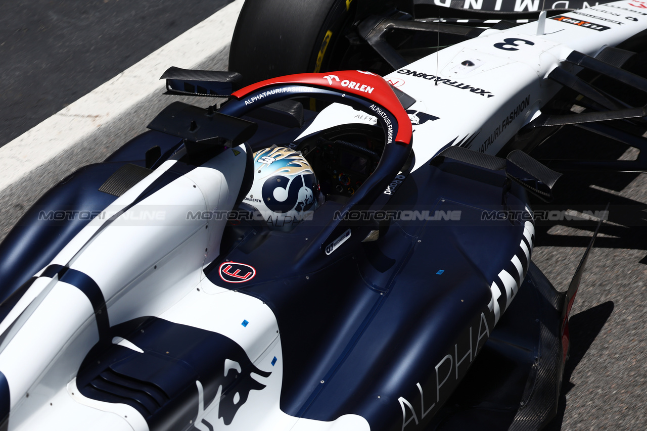 GP BRASILE, Daniel Ricciardo (AUS) AlphaTauri AT04.

04.11.2023. Formula 1 World Championship, Rd 21, Brazilian Grand Prix, Sao Paulo, Brazil, Sprint Day.

- www.xpbimages.com, EMail: requests@xpbimages.com © Copyright: Batchelor / XPB Images