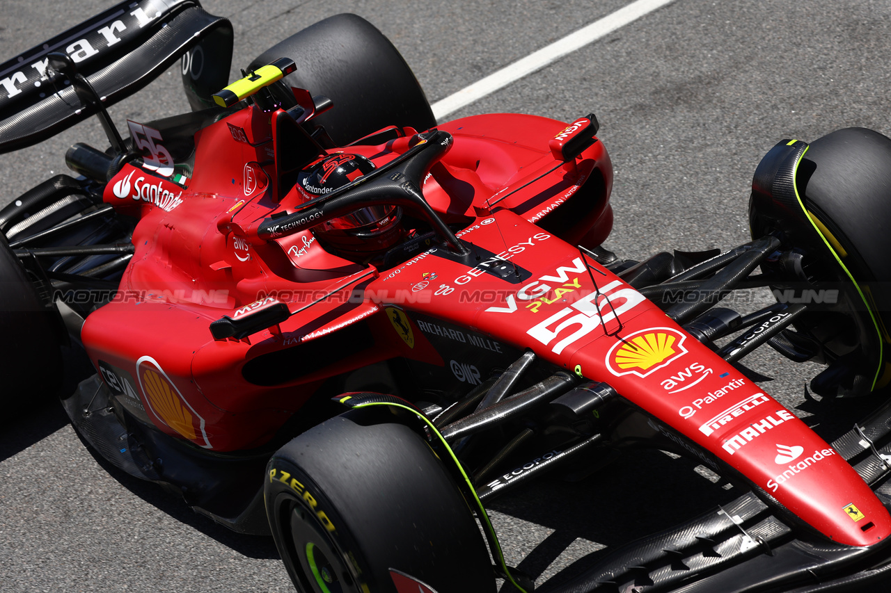 GP BRASILE, Carlos Sainz Jr (ESP) Ferrari SF-23.

04.11.2023. Formula 1 World Championship, Rd 21, Brazilian Grand Prix, Sao Paulo, Brazil, Sprint Day.

- www.xpbimages.com, EMail: requests@xpbimages.com © Copyright: Batchelor / XPB Images