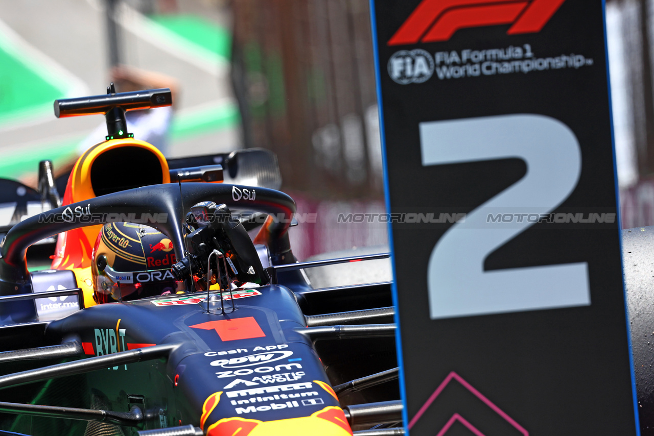 GP BRASILE, Max Verstappen (NLD) Red Bull Racing RB19 - second in Sprint Shootout.

04.11.2023. Formula 1 World Championship, Rd 21, Brazilian Grand Prix, Sao Paulo, Brazil, Sprint Day.

- www.xpbimages.com, EMail: requests@xpbimages.com © Copyright: Batchelor / XPB Images