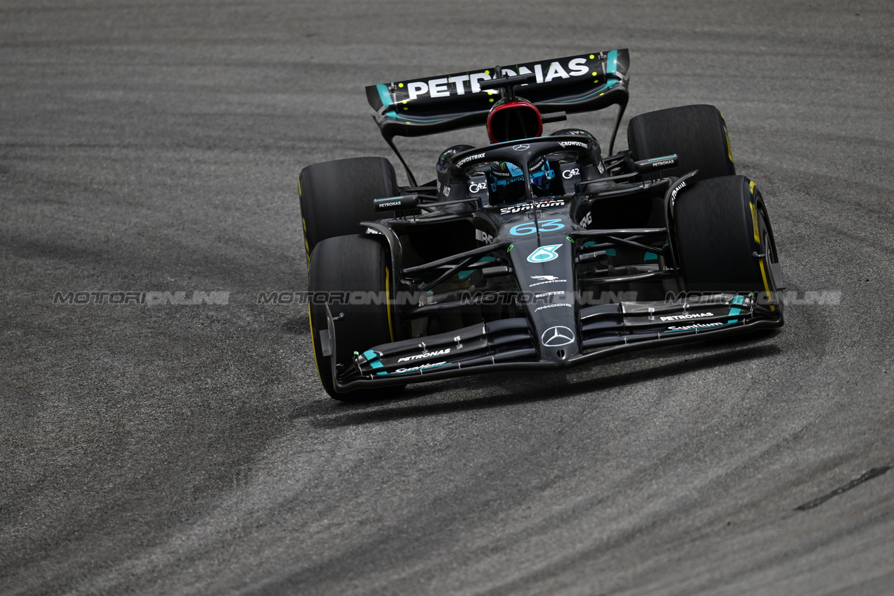 GP BRASILE, George Russell (GBR) Mercedes AMG F1 W14.

03.11.2023. Formula 1 World Championship, Rd 21, Brazilian Grand Prix, Sao Paulo, Brazil, Qualifiche Day.

- www.xpbimages.com, EMail: requests@xpbimages.com © Copyright: Price / XPB Images