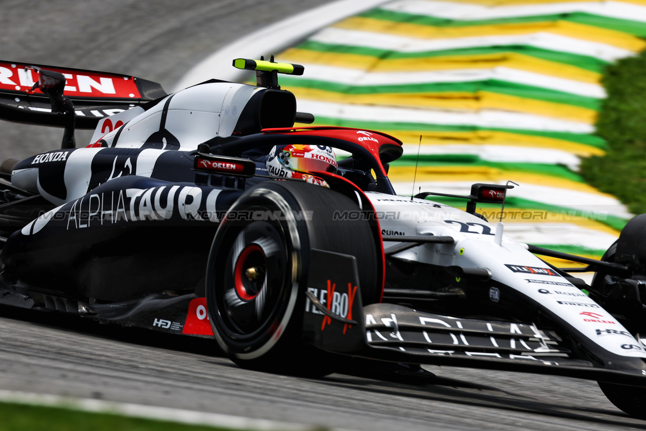GP BRASILE, Yuki Tsunoda (JPN) AlphaTauri AT04.

03.11.2023. Formula 1 World Championship, Rd 21, Brazilian Grand Prix, Sao Paulo, Brazil, Qualifiche Day.

 - www.xpbimages.com, EMail: requests@xpbimages.com © Copyright: Coates / XPB Images