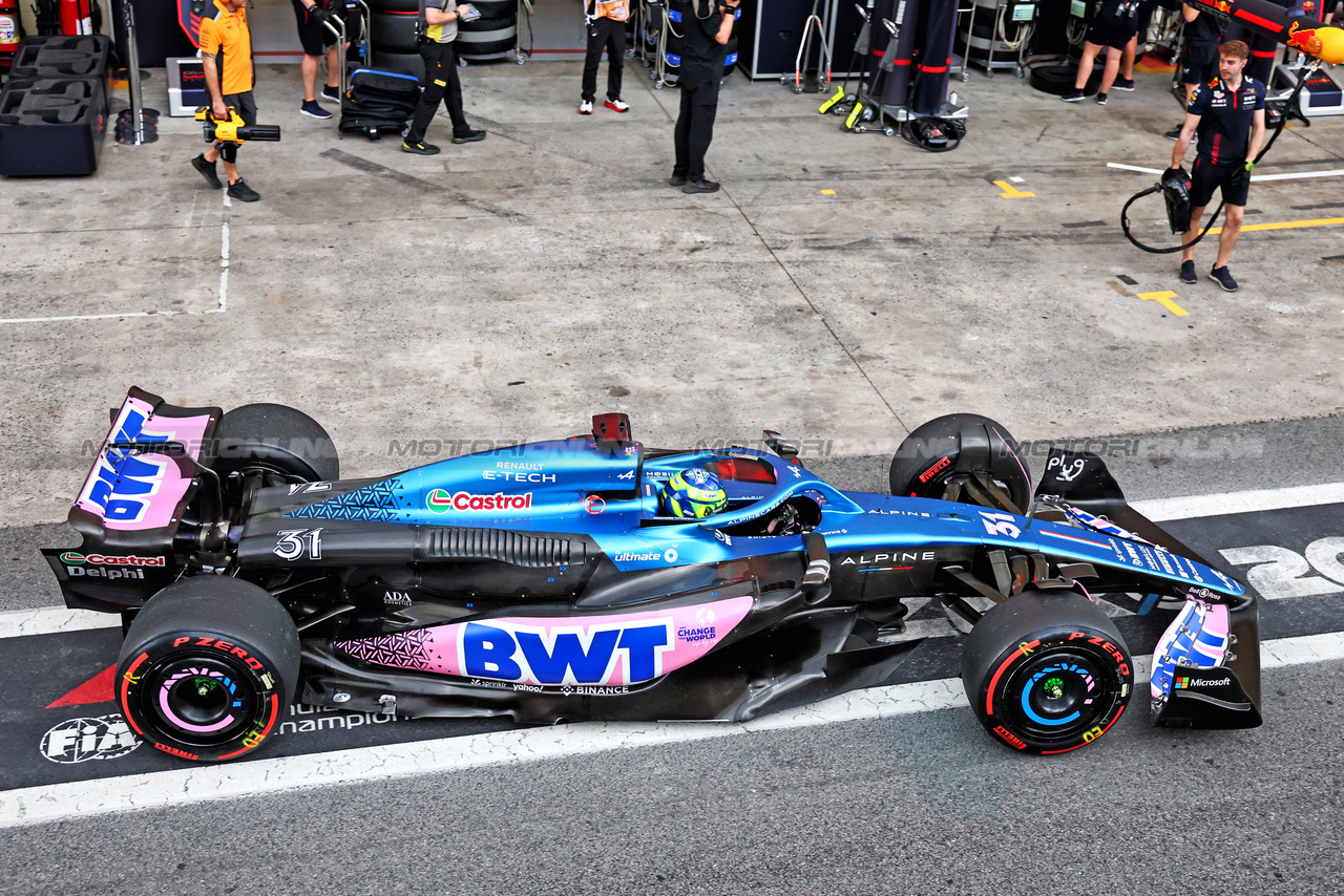 GP BRASILE, Esteban Ocon (FRA) Alpine F1 Team A523.

03.11.2023. Formula 1 World Championship, Rd 21, Brazilian Grand Prix, Sao Paulo, Brazil, Qualifiche Day.

- www.xpbimages.com, EMail: requests@xpbimages.com © Copyright: Batchelor / XPB Images