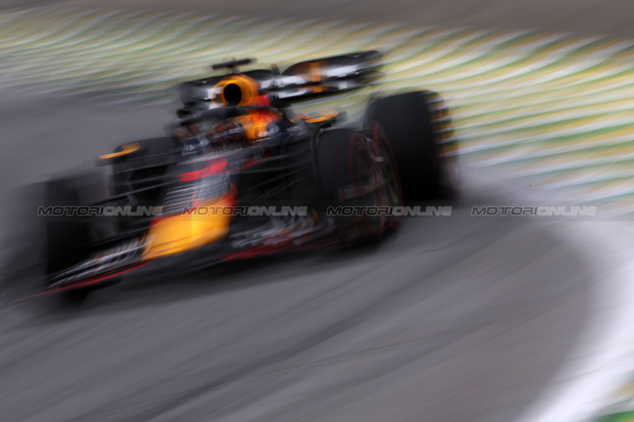 GP BRASILE, Max Verstappen (NLD) Red Bull Racing RB19.

03.11.2023. Formula 1 World Championship, Rd 21, Brazilian Grand Prix, Sao Paulo, Brazil, Qualifiche Day.

- www.xpbimages.com, EMail: requests@xpbimages.com © Copyright: Staley / XPB Images