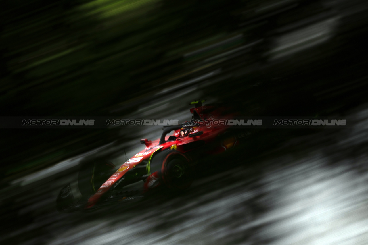 GP BRASILE, Carlos Sainz Jr (ESP) Ferrari SF-23.

03.11.2023. Formula 1 World Championship, Rd 21, Brazilian Grand Prix, Sao Paulo, Brazil, Qualifiche Day.

- www.xpbimages.com, EMail: requests@xpbimages.com © Copyright: Staley / XPB Images