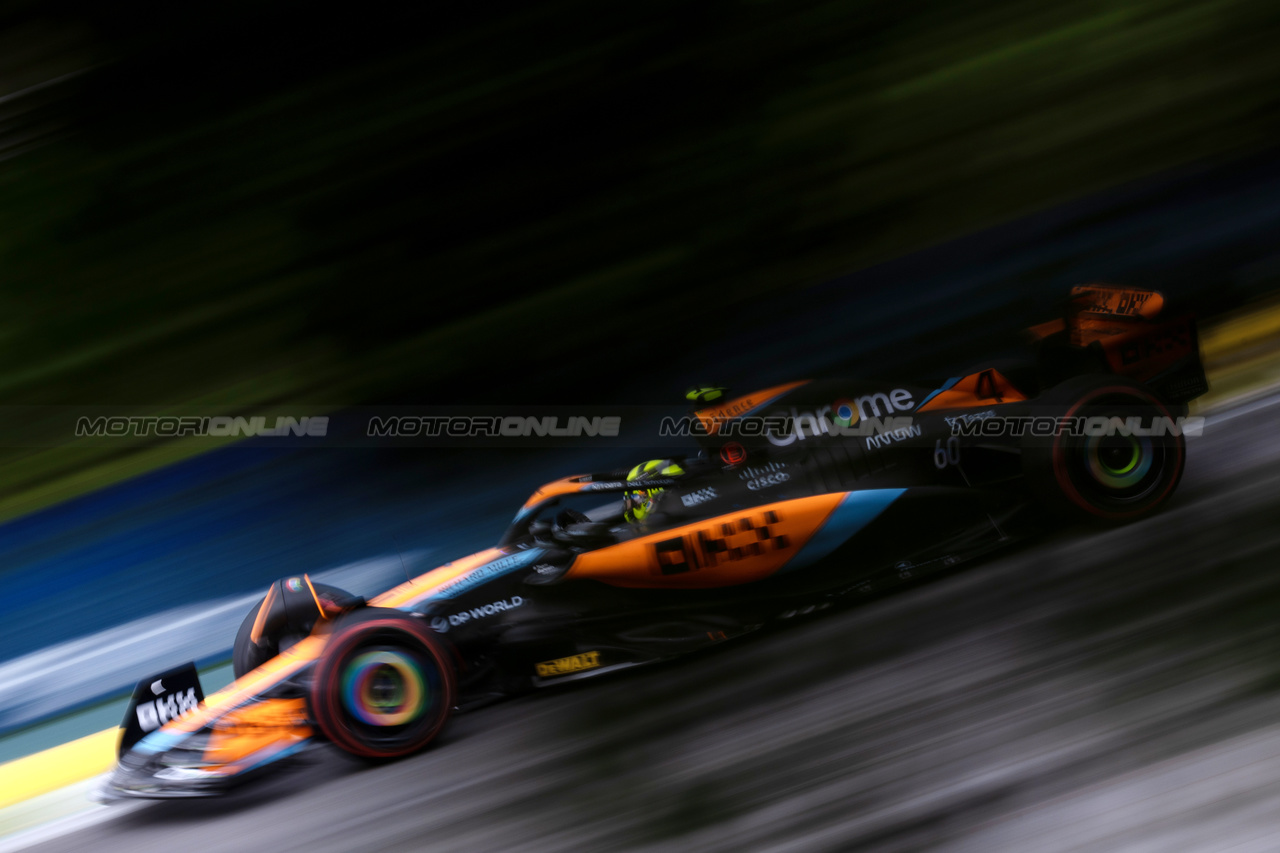GP BRASILE, Lando Norris (GBR) McLaren MCL60.

03.11.2023. Formula 1 World Championship, Rd 21, Brazilian Grand Prix, Sao Paulo, Brazil, Qualifiche Day.

- www.xpbimages.com, EMail: requests@xpbimages.com © Copyright: Staley / XPB Images