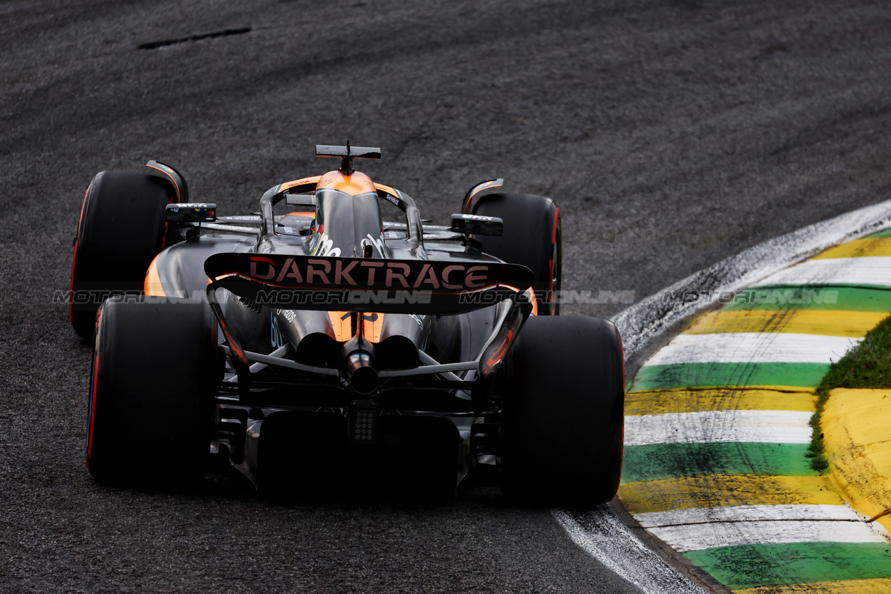 GP BRASILE, Oscar Piastri (AUS) McLaren MCL60.

03.11.2023. Formula 1 World Championship, Rd 21, Brazilian Grand Prix, Sao Paulo, Brazil, Qualifiche Day.

 - www.xpbimages.com, EMail: requests@xpbimages.com © Copyright: Coates / XPB Images