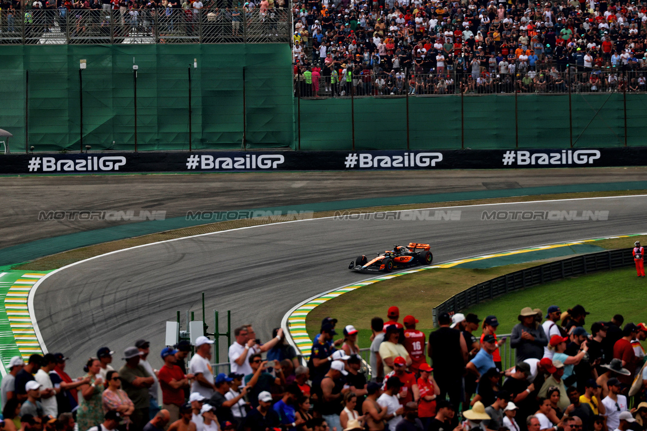 GP BRASILE, Oscar Piastri (AUS) McLaren MCL60.

03.11.2023. Formula 1 World Championship, Rd 21, Brazilian Grand Prix, Sao Paulo, Brazil, Qualifiche Day.

 - www.xpbimages.com, EMail: requests@xpbimages.com © Copyright: Coates / XPB Images