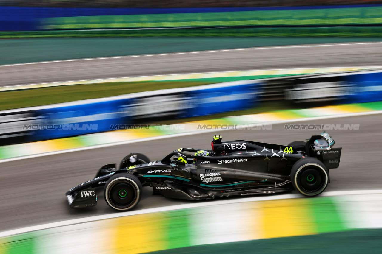 GP BRASILE, Lewis Hamilton (GBR) Mercedes AMG F1 W14.

03.11.2023. Formula 1 World Championship, Rd 21, Brazilian Grand Prix, Sao Paulo, Brazil, Qualifiche Day.

- www.xpbimages.com, EMail: requests@xpbimages.com © Copyright: Staley / XPB Images