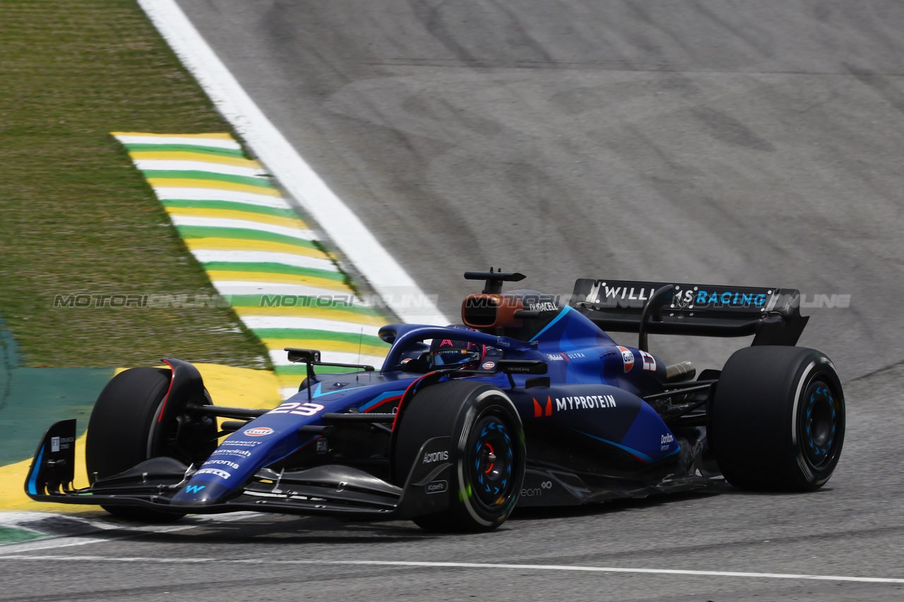 GP BRASILE, Alexander Albon (THA) Williams Racing FW45.

03.11.2023. Formula 1 World Championship, Rd 21, Brazilian Grand Prix, Sao Paulo, Brazil, Qualifiche Day.

- www.xpbimages.com, EMail: requests@xpbimages.com © Copyright: Batchelor / XPB Images